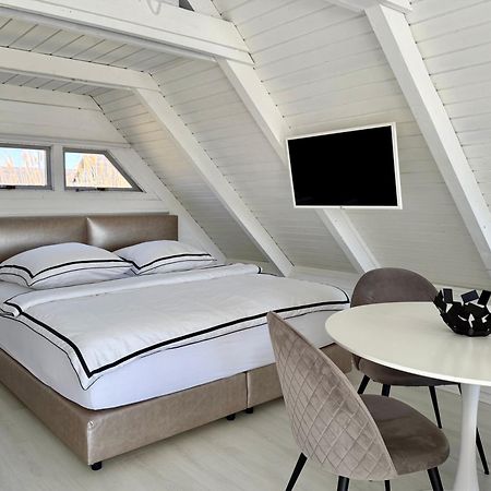 Seehuette Neusiedlersee - Strandhaus, Elektroboot Inklusive Rust Zewnętrze zdjęcie